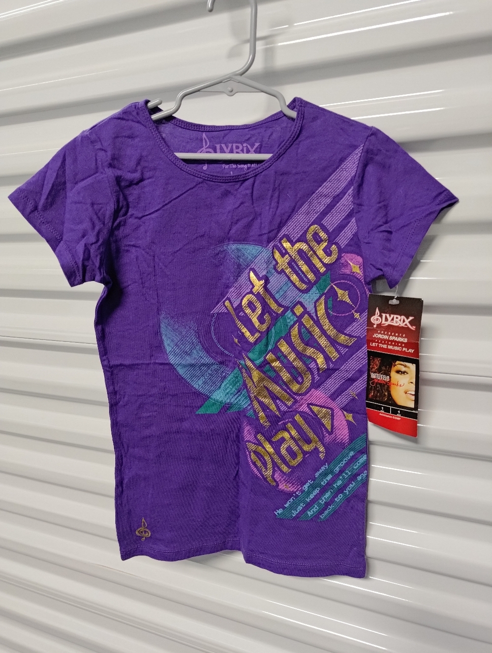 Lyrix Let The Music Play Crewneck Short Sleeve T-Shirt L NWT